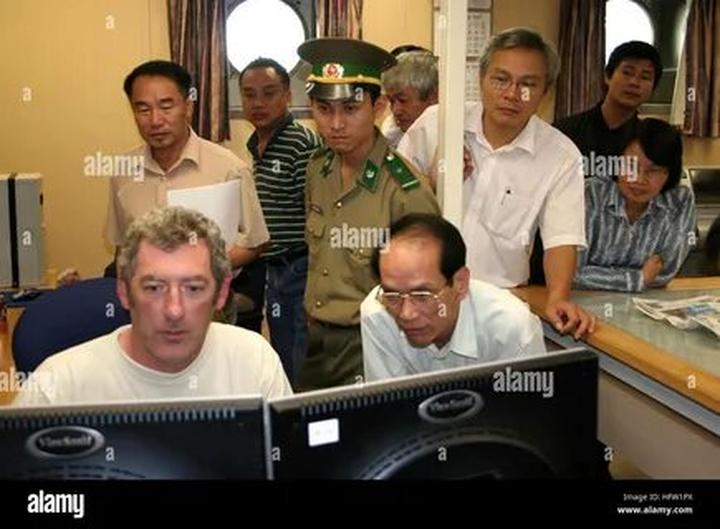 Hotspot Matrix và Pháo: “Nếu có thể khiến ai đó đồng cảm bằng chính tổn thương của mình,