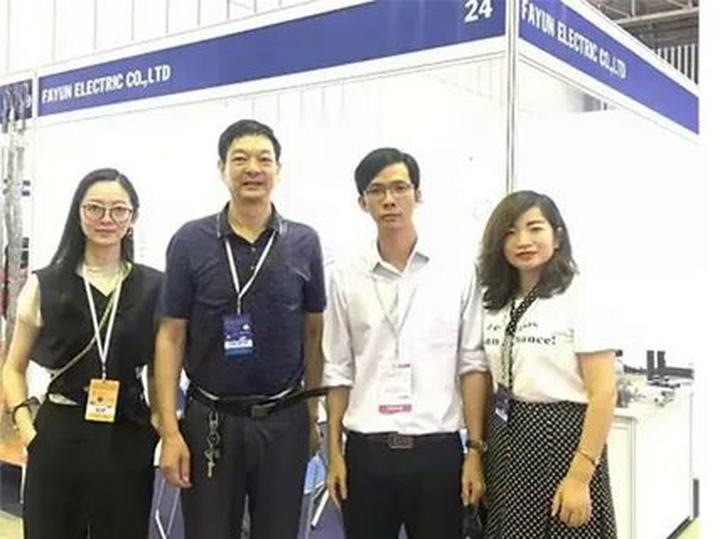 Hotspot Matrix và Tịch thu gần 4 tỷ đồng nhét trong máy giặt của một công ty điện máy